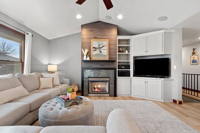 2141 WHEAT WAY, Green Bay, WI 54311