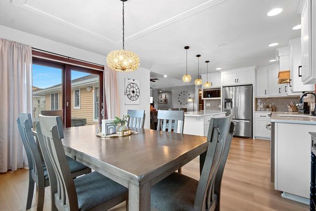 2141 WHEAT WAY, Green Bay, WI 54311