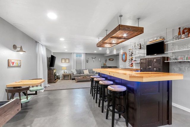 2141 WHEAT WAY, Green Bay, WI 54311