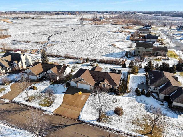 2141 WHEAT WAY, Green Bay, WI 54311