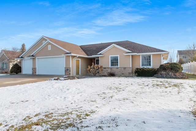 2141 WHEAT WAY, Green Bay, WI 54311