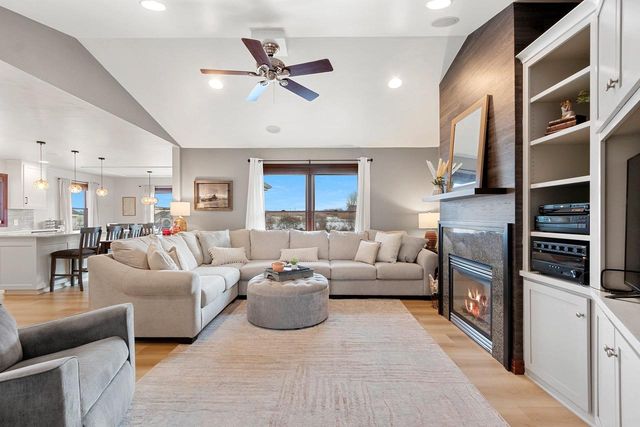 2141 WHEAT WAY, Green Bay, WI 54311