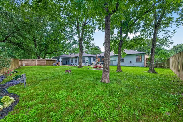 548 Brandon Road, Conroe, TX 77302