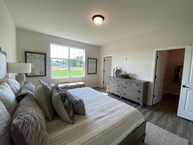 5660 Trail Side Lane 4, Hamburg Twp, MI 48189