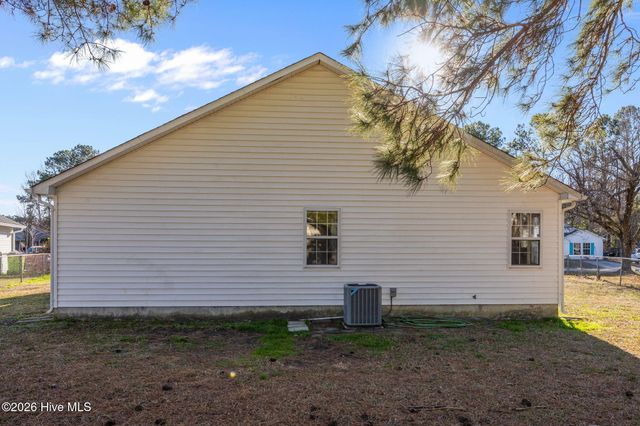 1109 Shroyer Circle, Jacksonville, NC 28540