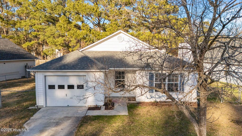 1109 Shroyer Circle, Jacksonville, NC 28540