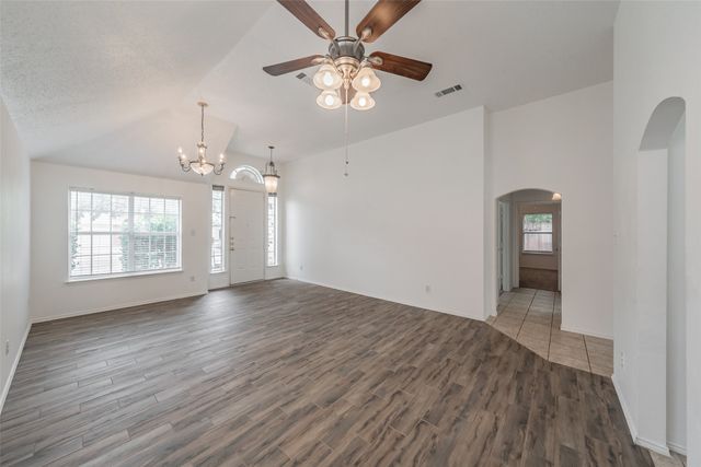 4728 Grant Park Avenue, Fort Worth, TX 76137