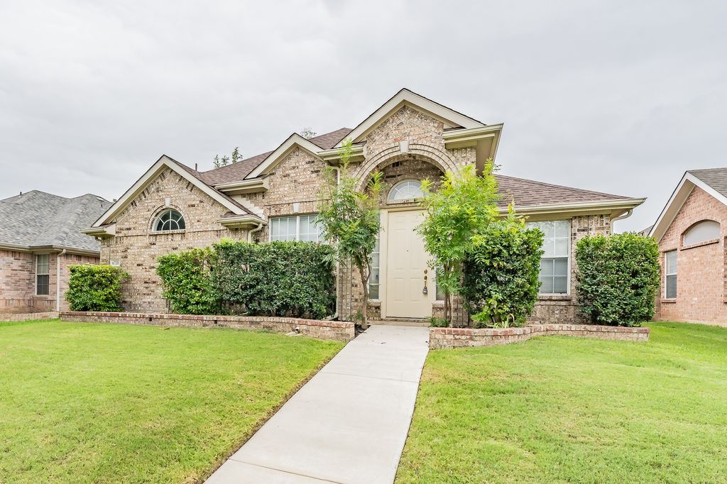 4728 Grant Park Avenue, Fort Worth, TX 76137