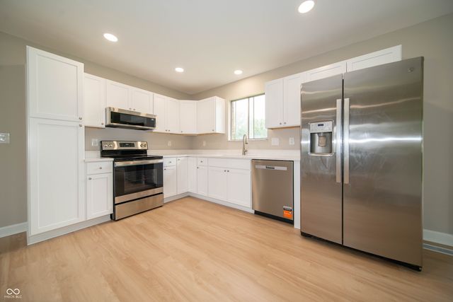 13907 E 117th Street, Fishers, IN 46037