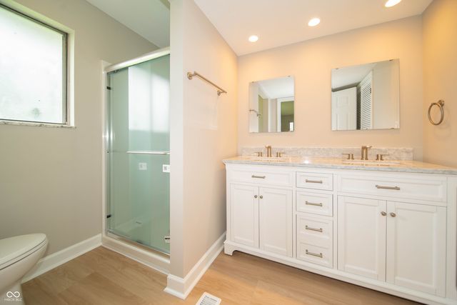 13907 E 117th Street, Fishers, IN 46037