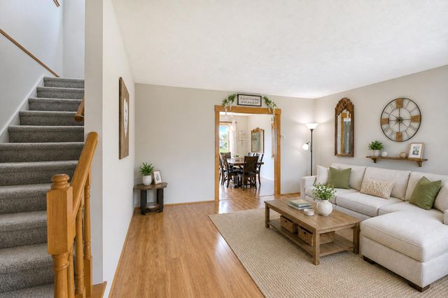 810 10th Avenue SE, Austin, MN 55912