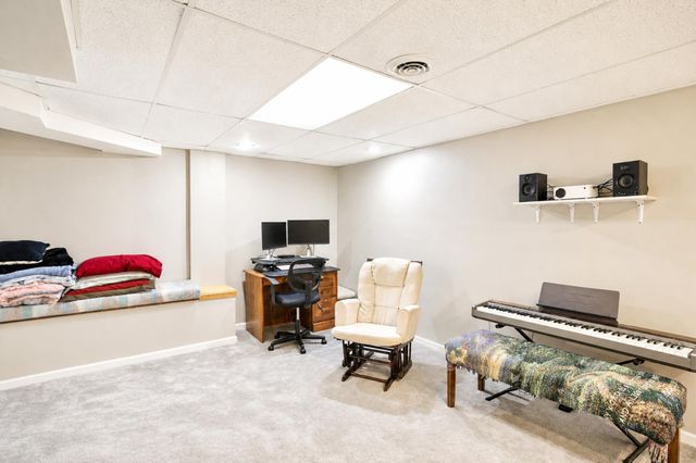 810 10th Avenue SE, Austin, MN 55912