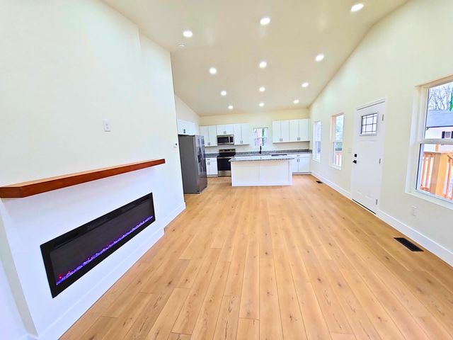 432 Englewood Road, Madisonville, TN 37354