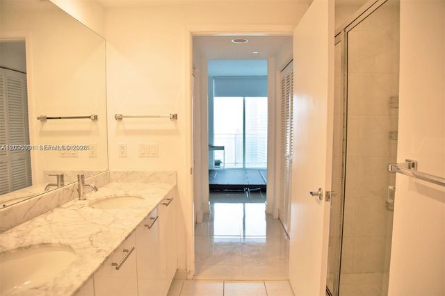 951 Brickell Ave 3007, Miami, FL 33131