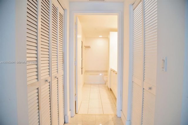 951 Brickell Ave 3007, Miami, FL 33131