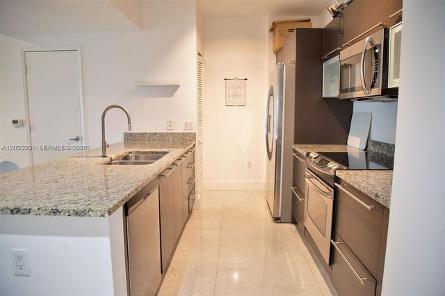 951 Brickell Ave 3007, Miami, FL 33131