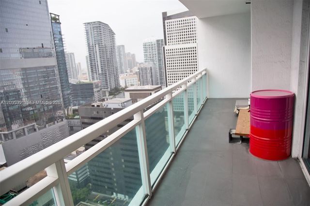 951 Brickell Ave 3007, Miami, FL 33131