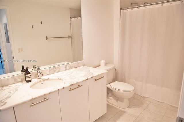 951 Brickell Ave 3007, Miami, FL 33131