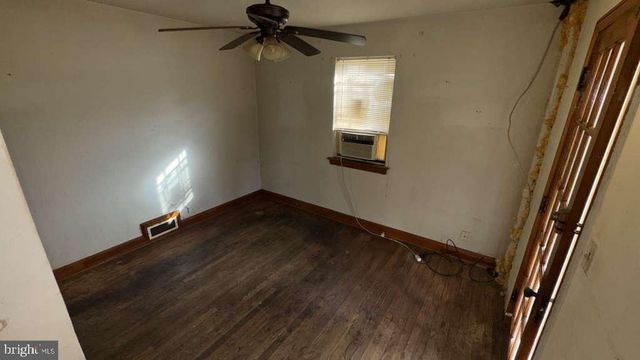 6502 KNOLLBROOK DR, Hyattsville, MD 20783