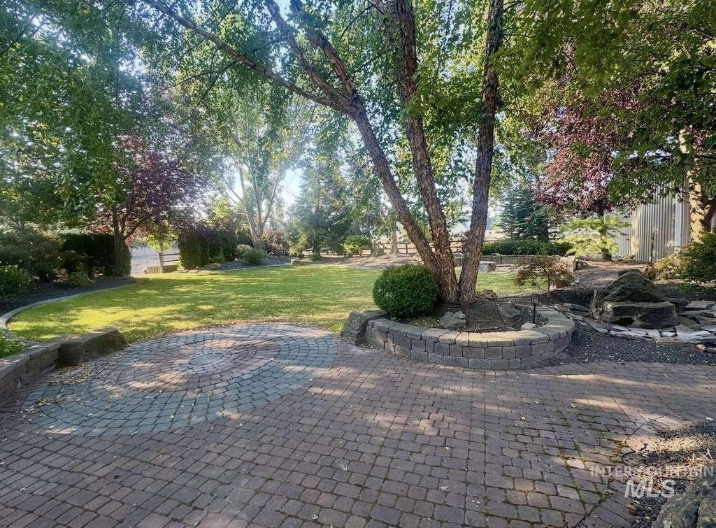 1157 E Mcmillan Rd, Meridian, ID 83646 photo 4
