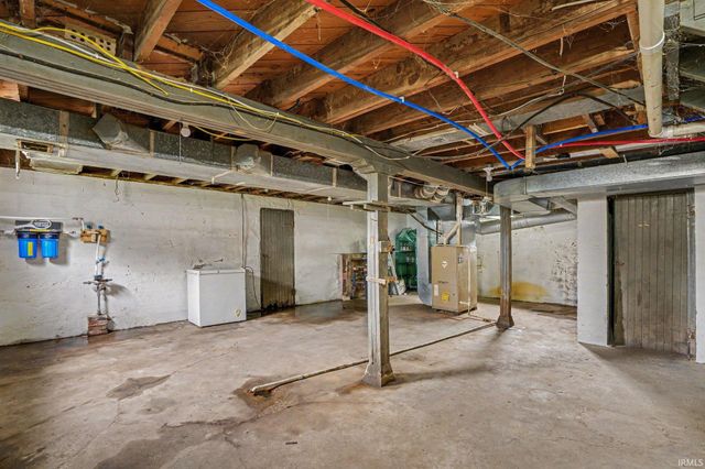 219 W Patterson Street, Lakeville, IN 46536