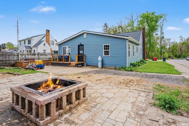 219 W Patterson Street, Lakeville, IN 46536
