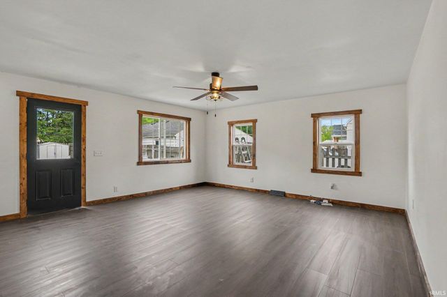 219 W Patterson Street, Lakeville, IN 46536