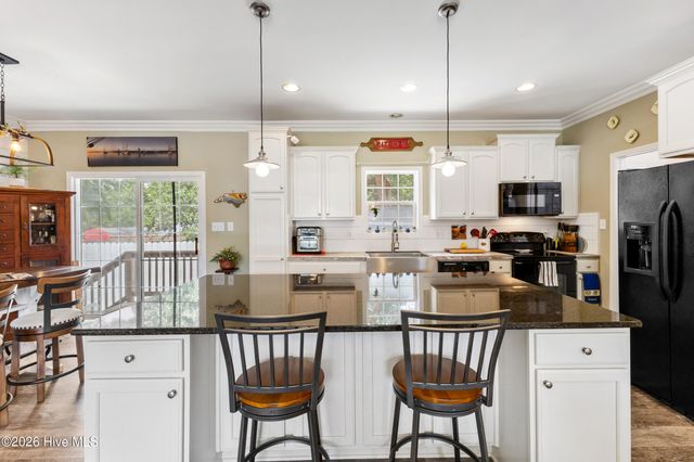 500 Bishop Drive, Hampstead, NC 28443