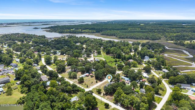 500 Bishop Drive, Hampstead, NC 28443