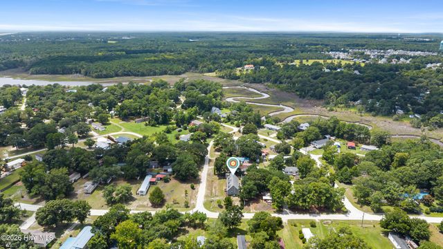 500 Bishop Drive, Hampstead, NC 28443