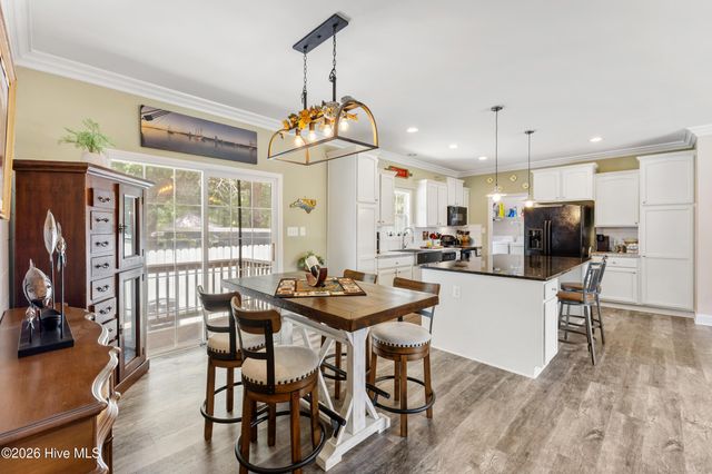 500 Bishop Drive, Hampstead, NC 28443