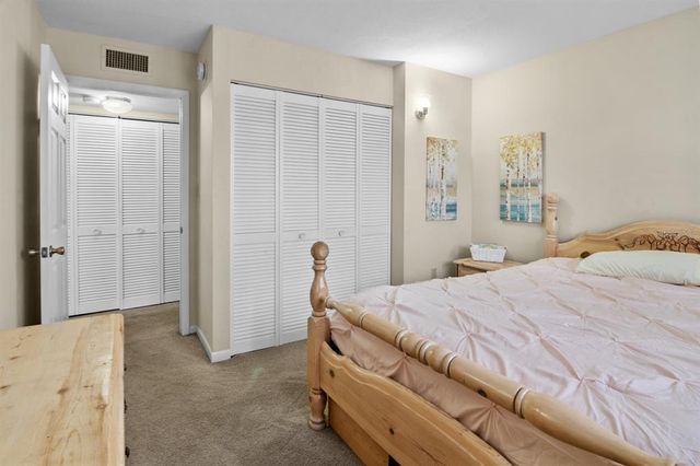 401 NW 39TH ROAD 401C, Gainesville, FL 32607