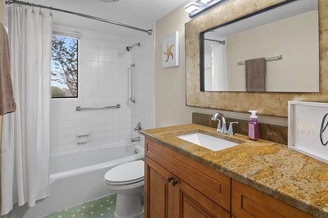 401 NW 39TH ROAD 401C, Gainesville, FL 32607