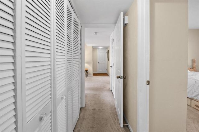 401 NW 39TH ROAD 401C, Gainesville, FL 32607
