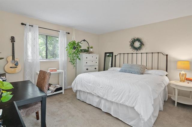 401 NW 39TH ROAD 401C, Gainesville, FL 32607