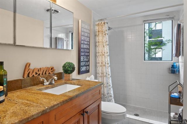 401 NW 39TH ROAD 401C, Gainesville, FL 32607