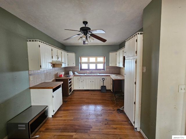 10612 S 204 Street, Gretna, NE 68028