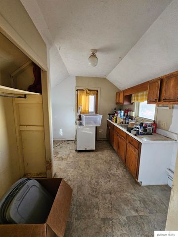 10612 S 204 Street, Gretna, NE 68028