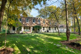 15420 W Little Saint Marys Road, Mettawa, IL 60048