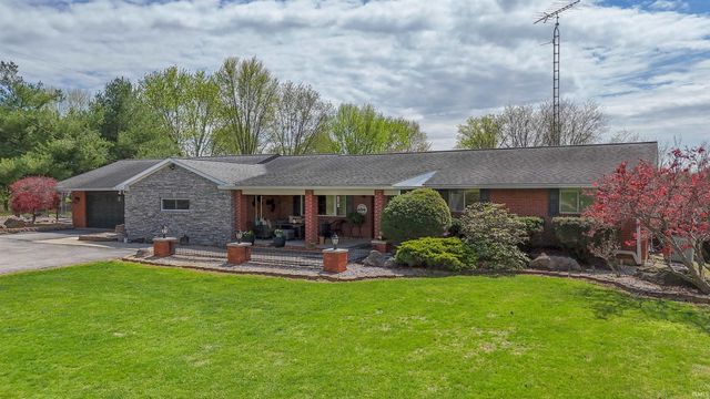 2754 US HWY 50 E, Bedford, IN 47421