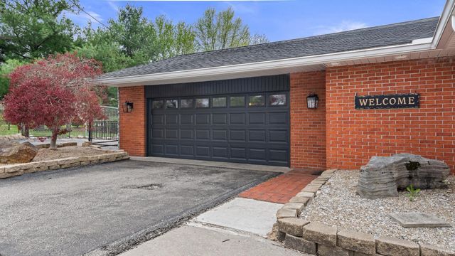 2754 US HWY 50 E, Bedford, IN 47421