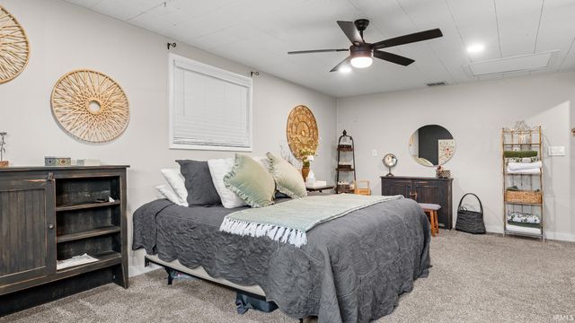 2754 US HWY 50 E, Bedford, IN 47421