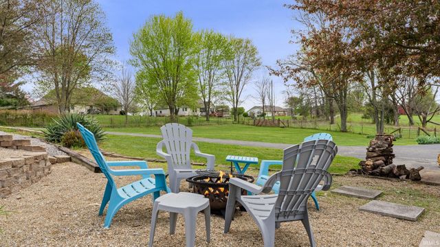 2754 US HWY 50 E, Bedford, IN 47421