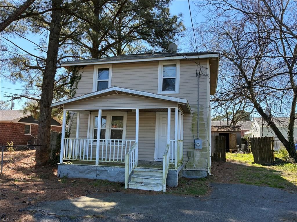 109 S 10th ST, Suffolk, VA 23434