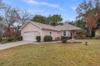 31 W BYRSONIMA LOOP, Homosassa, FL 34446