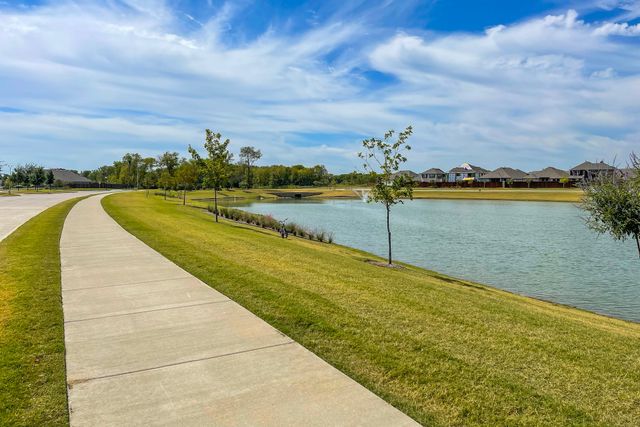1272 Sumner Street, Aubrey, TX 76227