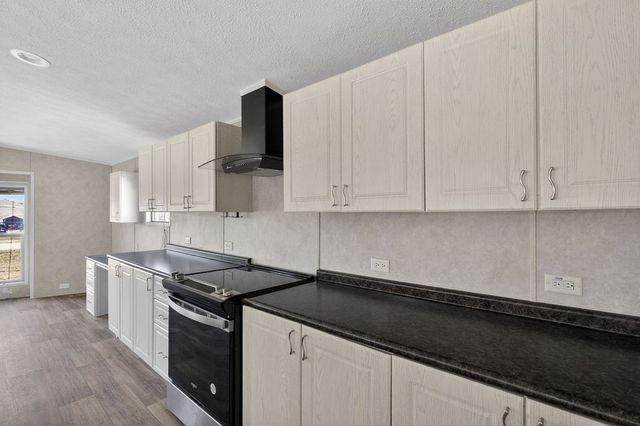 154 Firefly Drive, Springtown, TX 76082