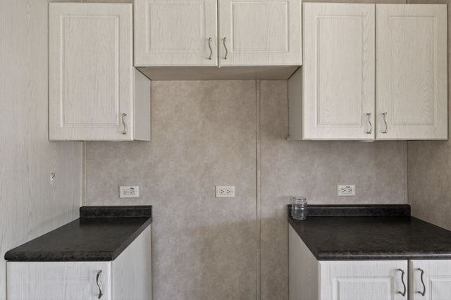 154 Firefly Drive, Springtown, TX 76082