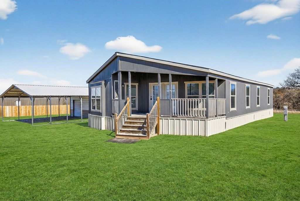 154 Firefly Drive, Springtown, TX 76082