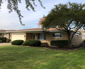 33455 Elgin Court, Sterling Heights City, MI 48310